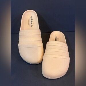 Adidas Adilette Clog Men’s Size 9 - Beige Cream Slip-On Sandals Comfort Slides